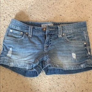 Buckle Daytrip Blue Jean Shorts. Size 27
